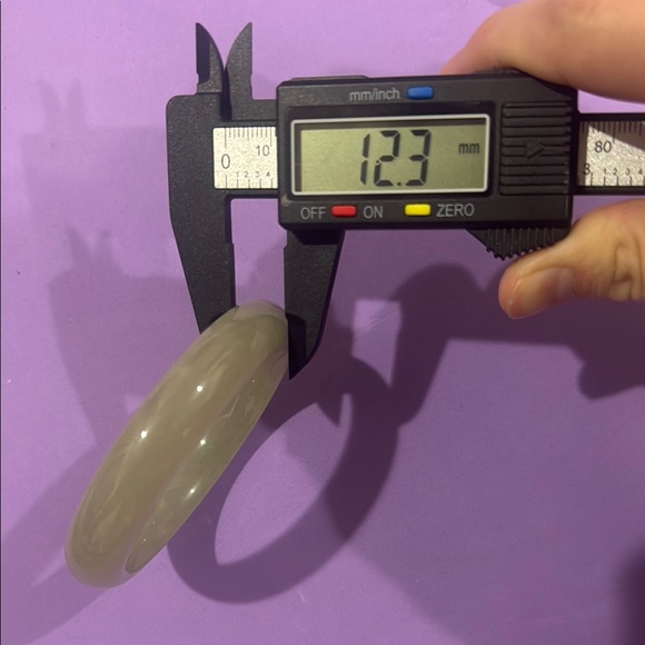 61mm/2.4inch Natural Green Dongling Jade Bangle/Bracelet - Picture 6 of 9